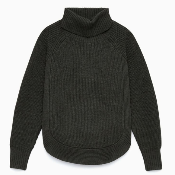 Aritzia Sweaters - Aritzia Wilfred free black sweater